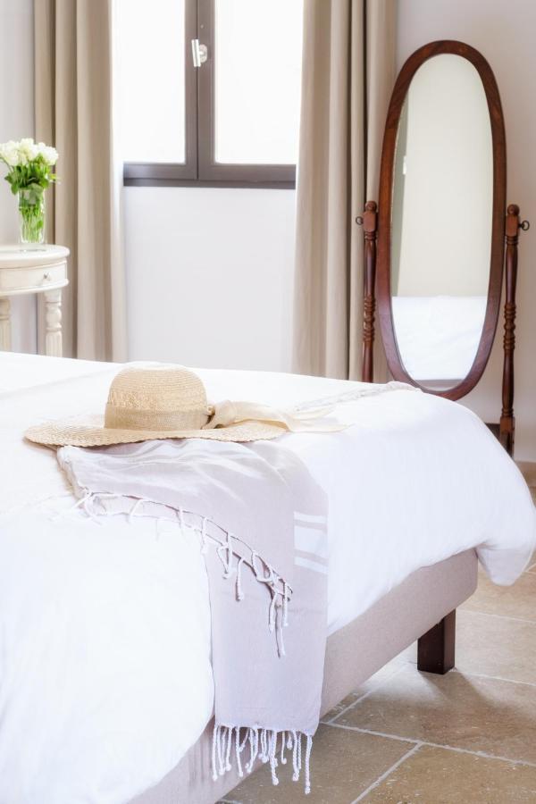 L'Ostal - Bed & Breakfast - Chambres Et Suites De 25 A 40M2 - Spa Saint-Hilaire-dʼOzilhan Zewnętrze zdjęcie