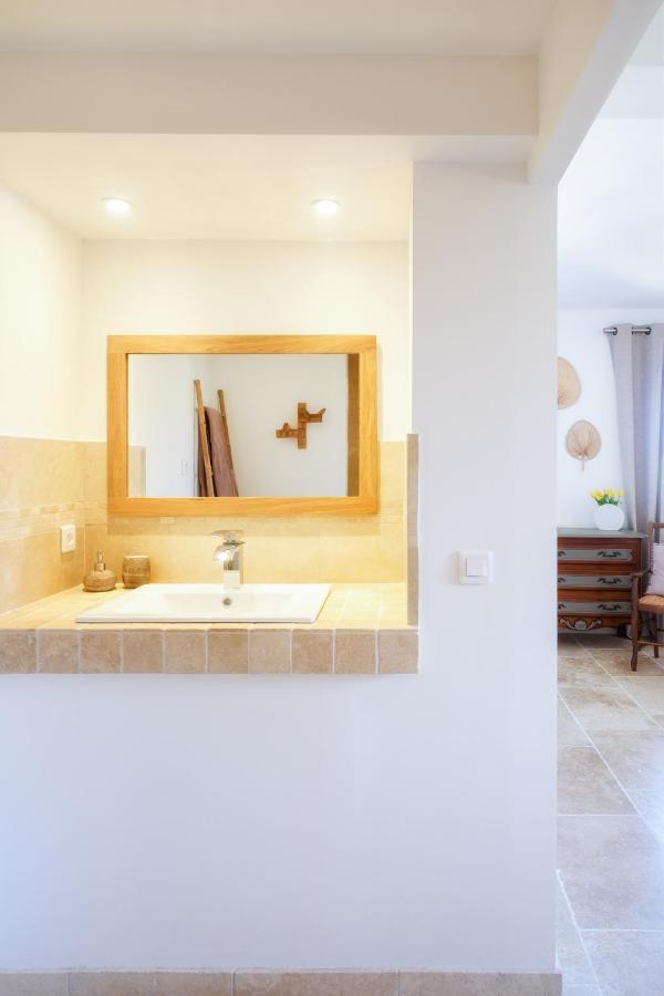 L'Ostal - Bed & Breakfast - Chambres Et Suites De 25 A 40M2 - Spa Saint-Hilaire-dʼOzilhan Zewnętrze zdjęcie
