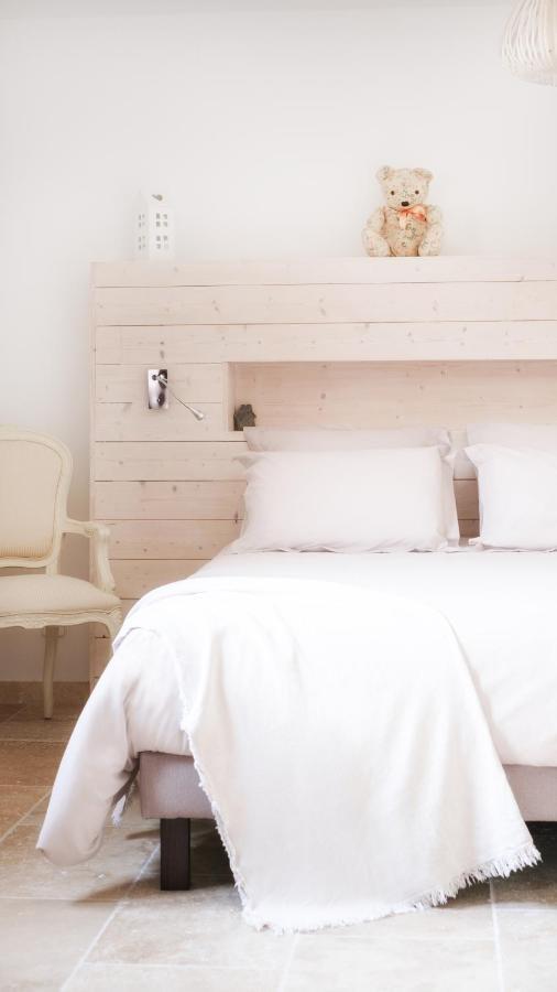 L'Ostal - Bed & Breakfast - Chambres Et Suites De 25 A 40M2 - Spa Saint-Hilaire-dʼOzilhan Zewnętrze zdjęcie