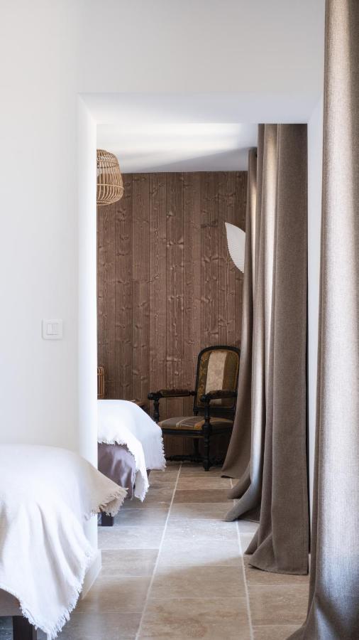 L'Ostal - Bed & Breakfast - Chambres Et Suites De 25 A 40M2 - Spa Saint-Hilaire-dʼOzilhan Zewnętrze zdjęcie