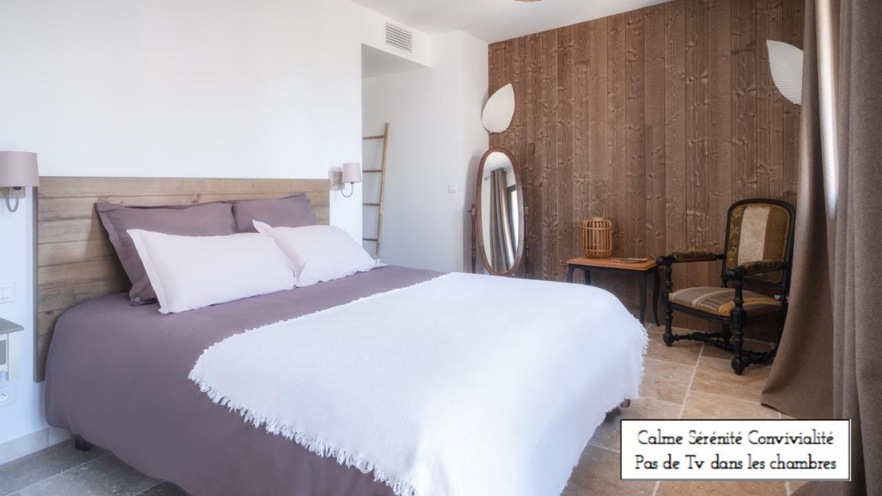 L'Ostal - Bed & Breakfast - Chambres Et Suites De 25 A 40M2 - Spa Saint-Hilaire-dʼOzilhan Zewnętrze zdjęcie
